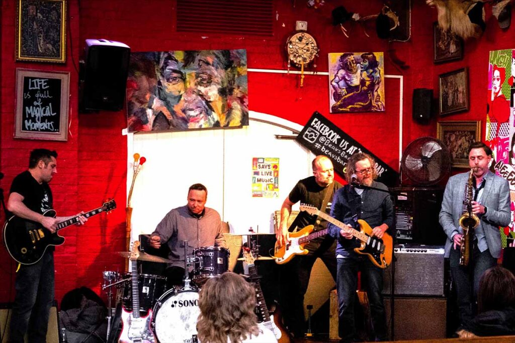 The maskell love band web